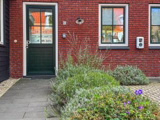 Coast and Calm 63 - 6