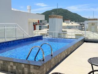 Res. c/ piscina borda infinita passos da praia e ao lado da Sorveteria - 0