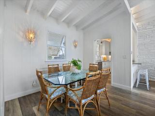 The Swift Cottage 705 Pv Blvd, Pvb, Fl 32082 - 3