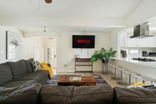 Near Safari & Beach - Backyard Games - AC - Pet OK - 0