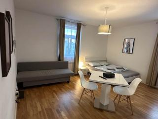 Serene Apartment near Wenceslas Sq & Main Station - 3