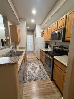 Great Amenities, Pool, Sauna Gym - 3