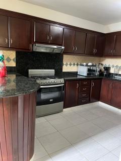 Villa las orquídeas terraza y piscina grande, vista a la montaña!! - 5