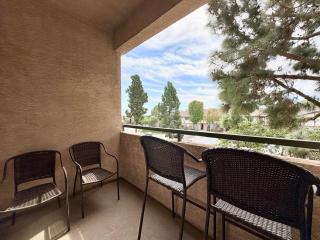 Modern 1BR in Heart of UTC - Close to Beaches, Shopping, Dining, UCSD - 1