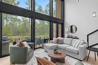 Modern Glass-Front Retreat l Stunning Nature Views - 6