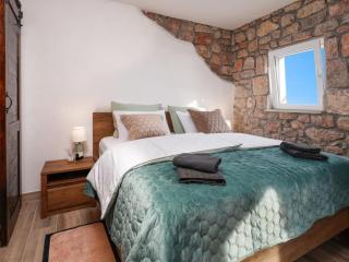 Ana s Stone House Jur i Kali with the Pool -  - 3