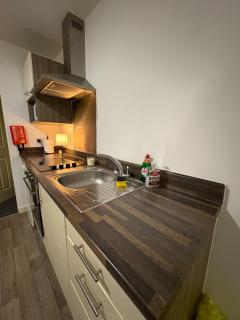 Central Notts studio flat, Sleeps up to 2 - 5