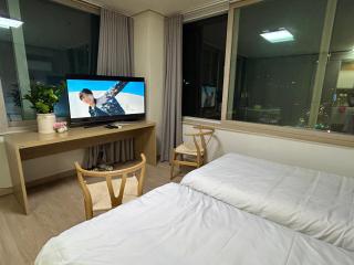 Jongno, Palace Views, Full options - 2