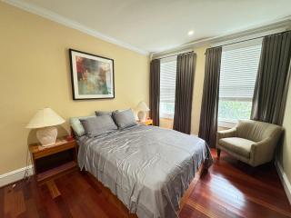 Gorgeous Beautiful House 4BR with Parking - 5