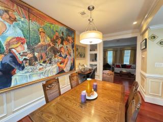 Gorgeous Beautiful House 4BR with Parking - 1