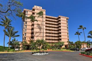 Maui Kai 206 · MK 206 Updated OceanFront Studio w Pool AC Views - 3