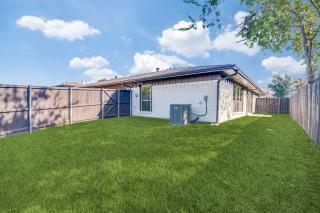 The Goph Getaway 4B 2B Duplex KING Pet Friendly - 5