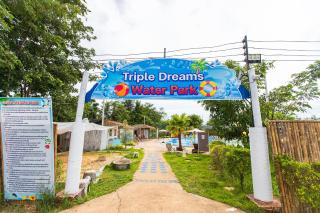 Triple Dreams Resort - 4