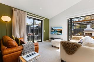 Wanaka Escape - Modern 2 bedroom house - 2