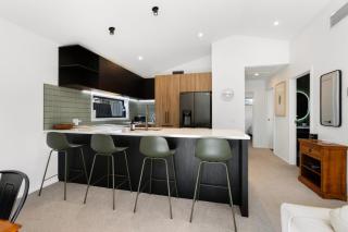 Wanaka Escape - Modern 2 bedroom house - 1