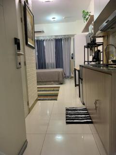 Comfy Studio near Southmall Las Piñas - 0