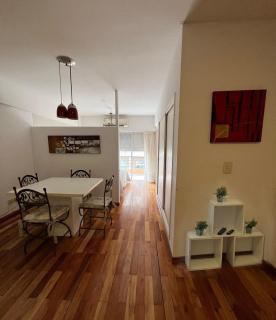 Cómodo, a metros del Shopping Abasto - 1