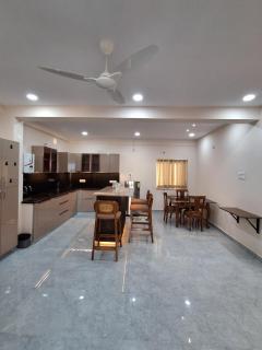 Luxury Penthouse - Forest View, Bar & Gazebo - 8