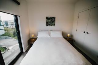 The Spot Pet Friendly Furnished 3 Bedrooms Rental in Winnipeg 116 - 1