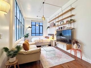 Charming City Nook Steps From Everything Queen St - 4