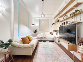 Charming City Nook Steps From Everything Queen St - 3