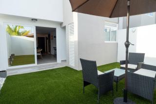 Beachfront Condo in Acapulco - 1