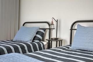 Docked at Yamba - Oceanstays - Pool Jetty - 4