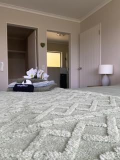 Ooh la la Accomodation, a little luxury - 1