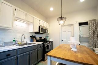 Cambridge Base Steps to Porter Square - 3