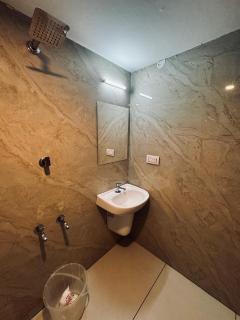 Munnar Premium Pool Villa - 6