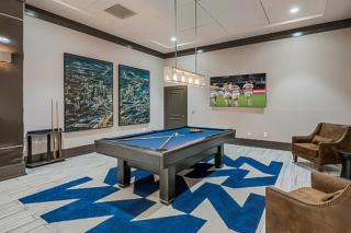 Cozy Stylish Stay With Amenities - Houston - 4