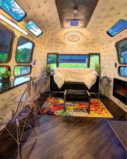 Unique Accommodation for a Glamping Getaway in Columbia, Pennsylvania - 6
