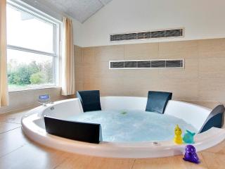 Luxury Retreat with Pool - By Traum Ferienwohnungen - 2