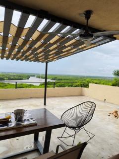 En BellaVista, balcon, alberca y terraza - 8