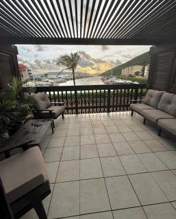 Stunning Seaside Condo on Sapphire Beach with Pool - 8