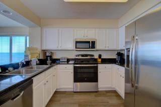 Crescent Shores South - 612 - 8