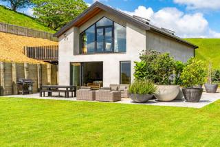 Private Beach Access - Mangawhai - 7