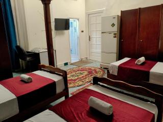 City House Guesthouse - 6