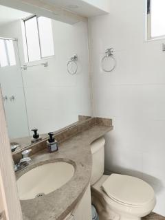 Estratégico! Cerca CC Aqua - Clínica Keralty - Ibagué - 2