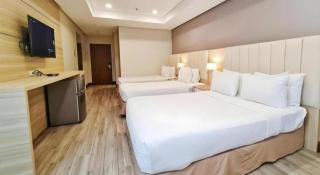 SMALLVILLE 21 HOTEL - 2