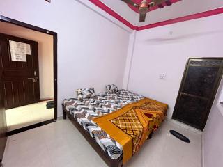 अनिरुद्ध होम स्टे - 9