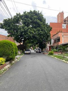 Acogedor Apartamento en la ciudad de Medellín- La floresta - 2