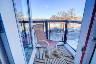 Downsview Park Luxury Townhome near Yorkdale Transit - 2