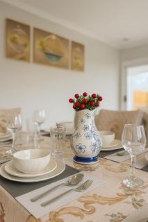 Brand New 5 Bedroom Park Ridge Family Home, Fast WIFI, Secure Parking - 2