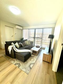 Modern Crestwood Retreat - 2BR Near Canberra City - 0