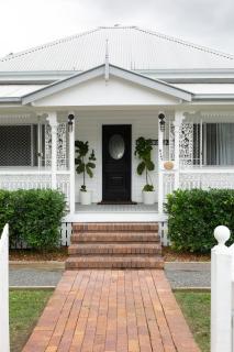 Canberra - 3 Bedroom Family Queenslander with BBQ, Firepit and Sauna - 0