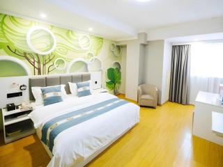 Shell Hotel Huaibei Jinying Plaza Long Distance Bus Station - 2