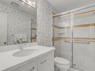 Coops Retreat Unit A - 6