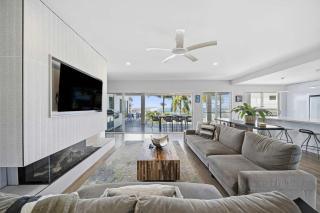 Luxury Coastal Retreat Ocean Views & 5 Minutes to the Beach - 9