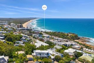 Luxury Coastal Retreat Ocean Views & 5 Minutes to the Beach - 4